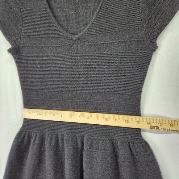 C by BLOOMINGDALES 100% Cashmere 2-Ply Fit & Flare Dress Size Medium Ribbed - Picture 4 of 12